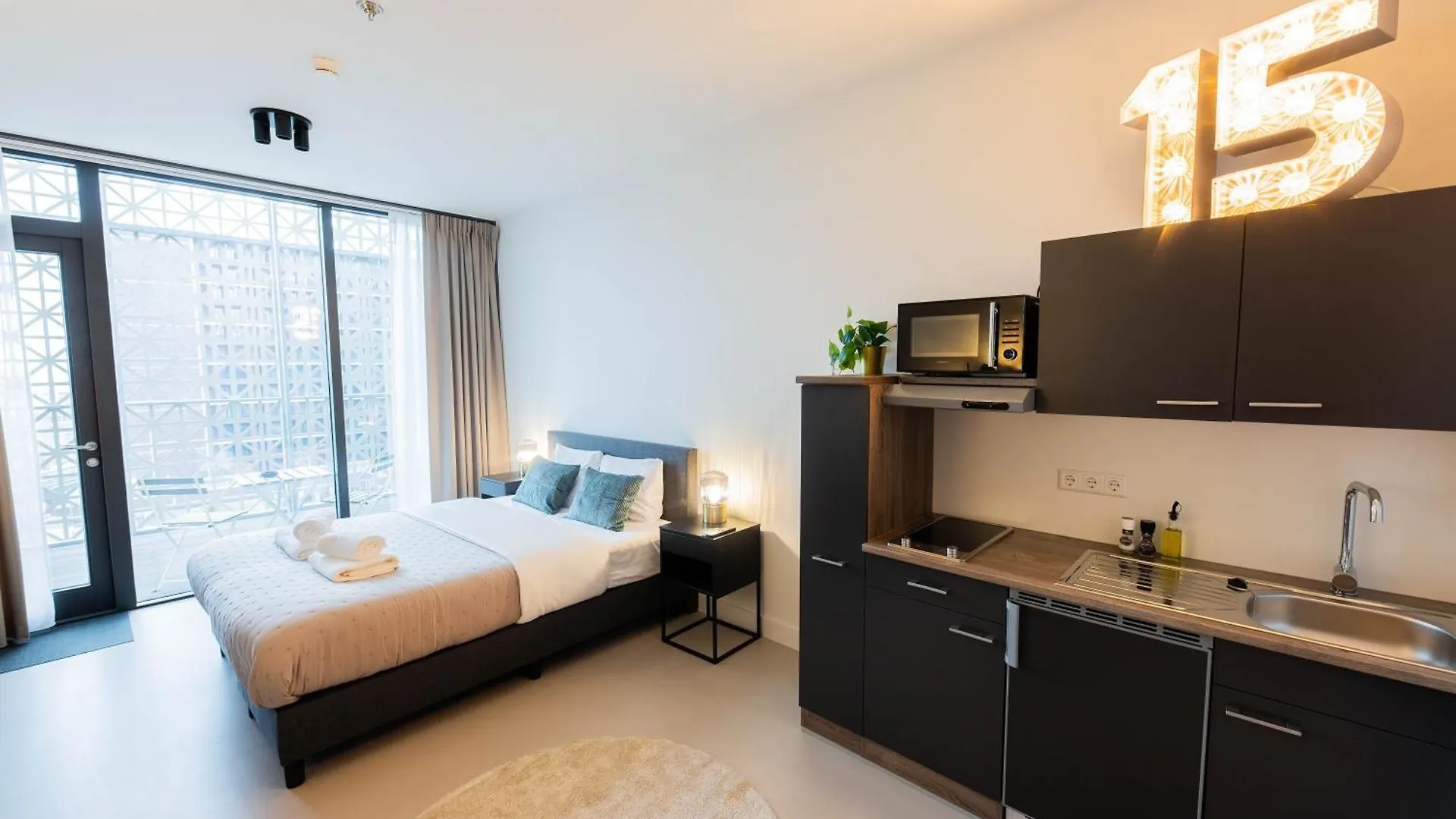 Brede Hilledijk Apartment Rotterdam